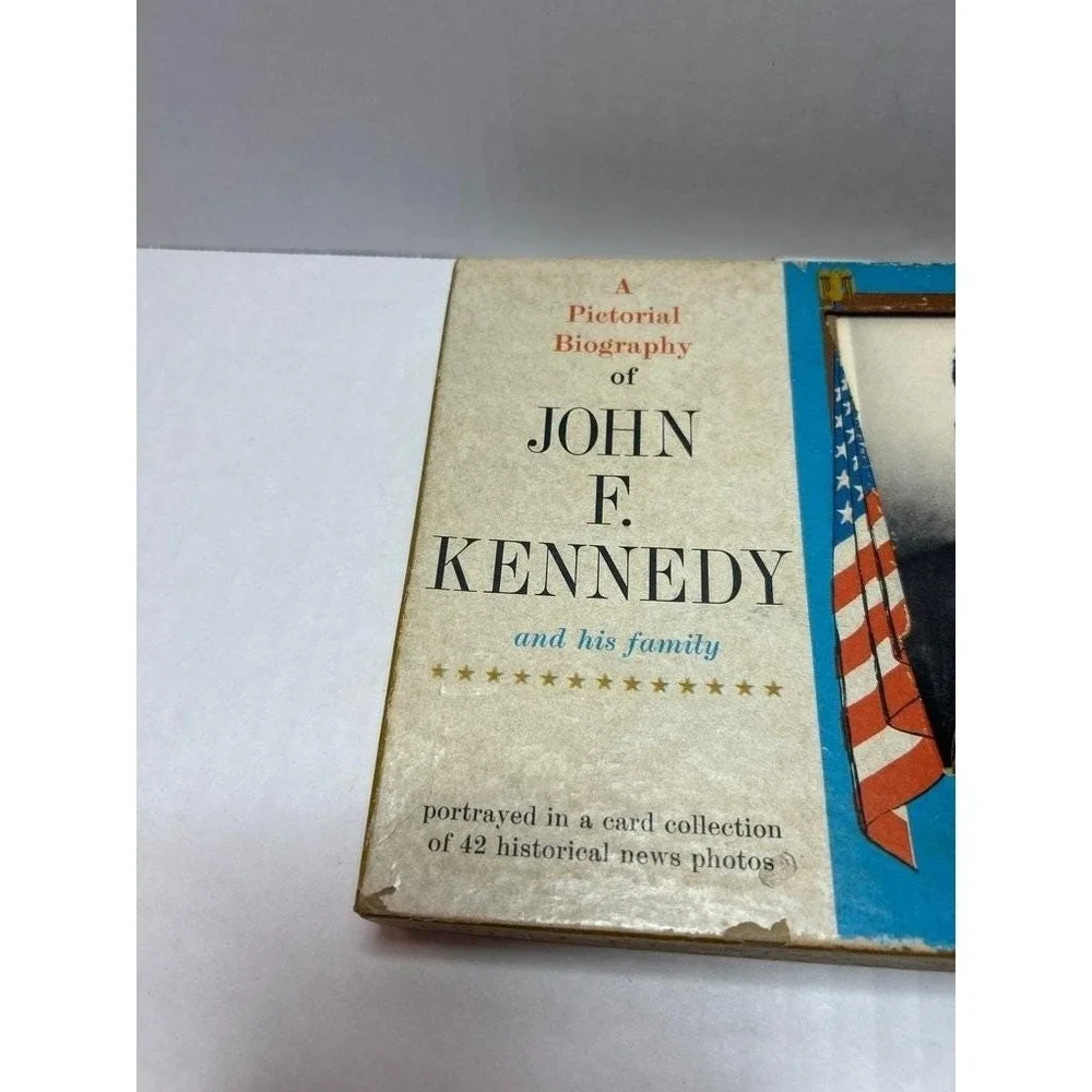 A Pictorial Biography of John F. Kennedy & His Family 42 Cards